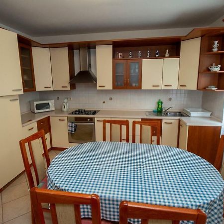 Apartmani Vrljicak オミシュ エクステリア 写真