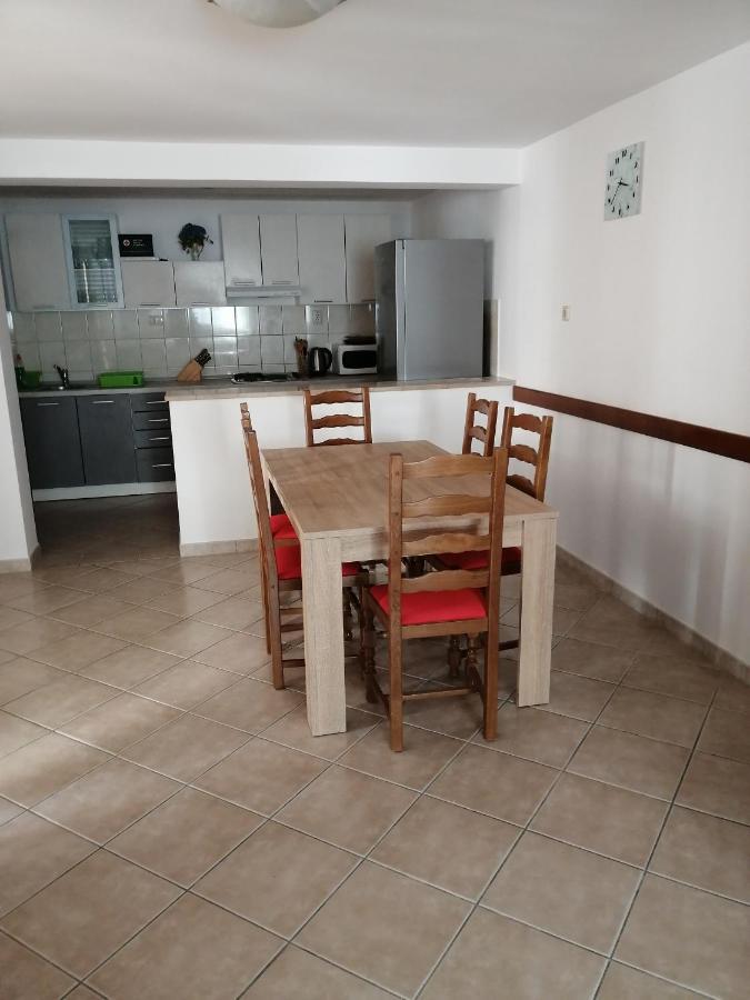 Apartmani Vrljicak オミシュ エクステリア 写真