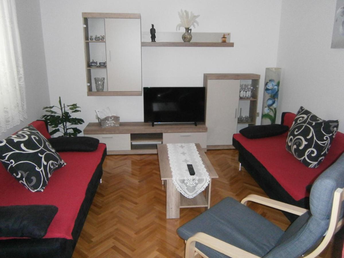 Apartmani Vrljicak オミシュ エクステリア 写真