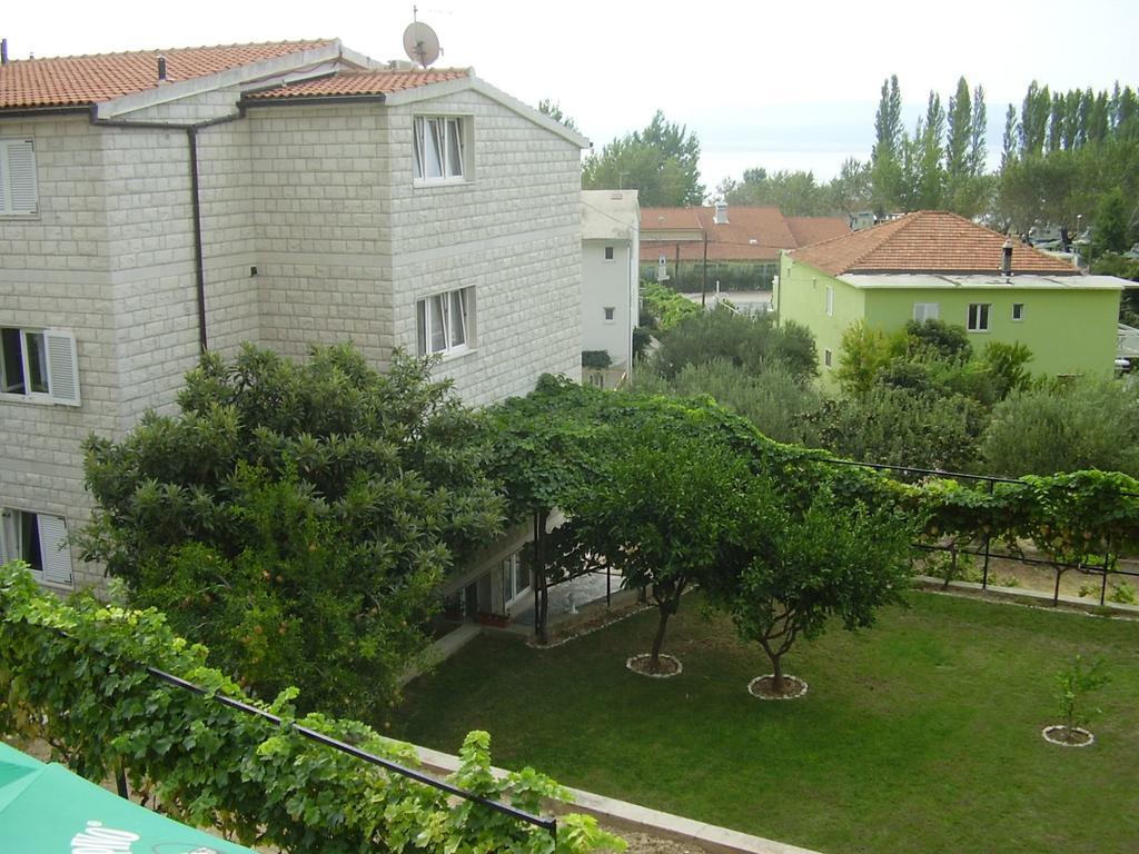 Apartmani Vrljicak オミシュ エクステリア 写真