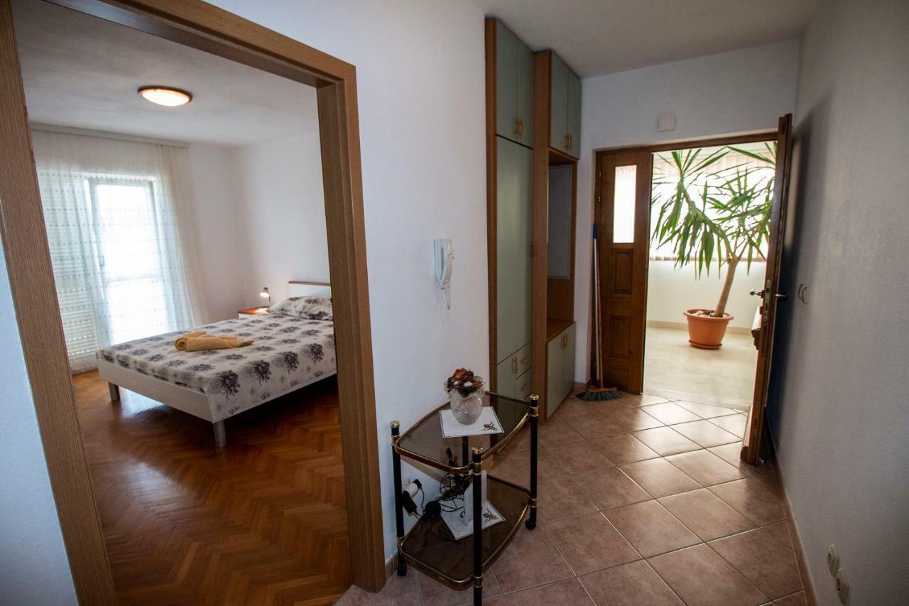 Apartmani Vrljicak オミシュ エクステリア 写真