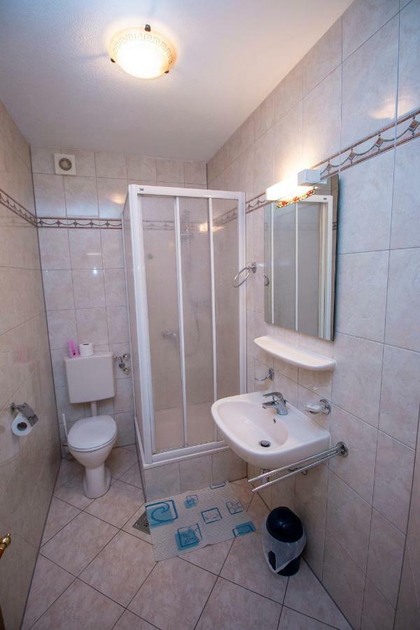 Apartmani Vrljicak オミシュ エクステリア 写真