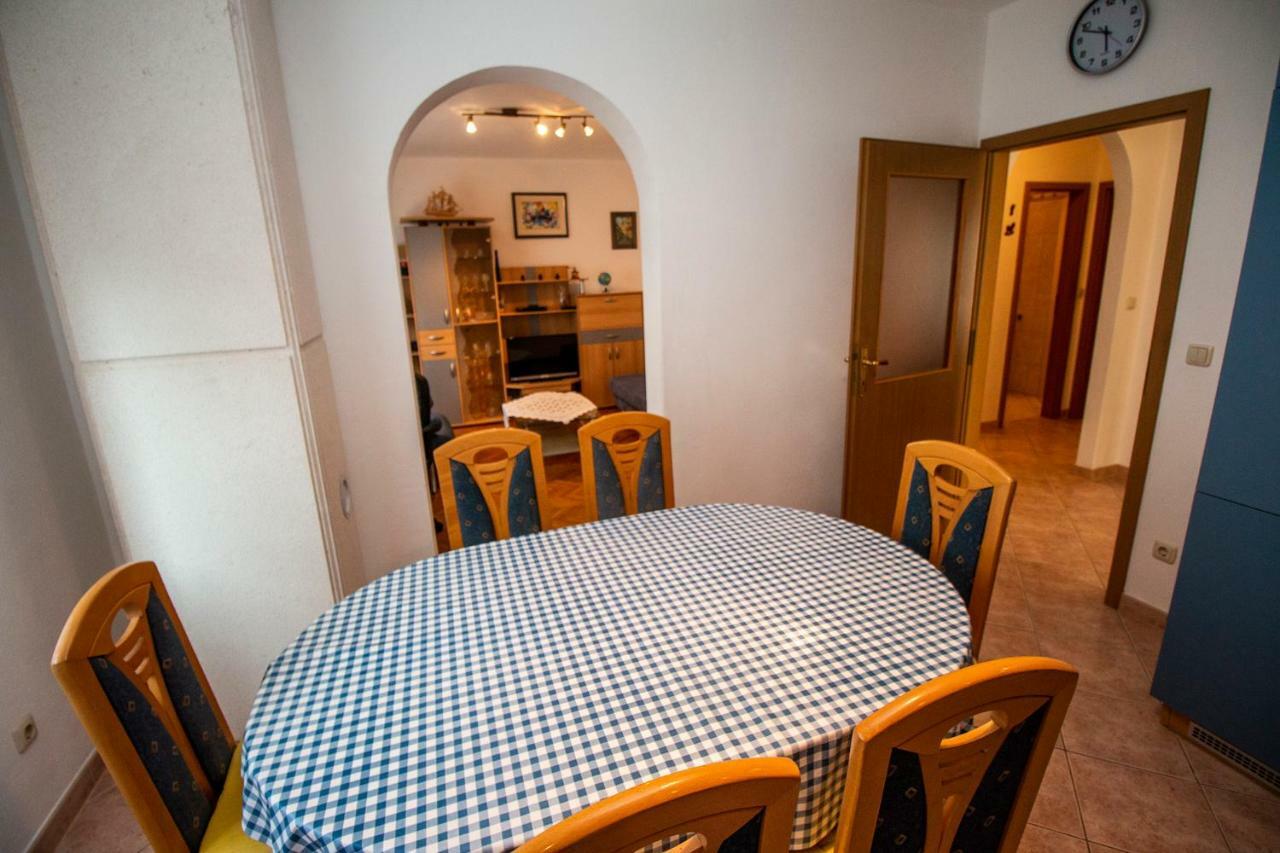 Apartmani Vrljicak オミシュ エクステリア 写真