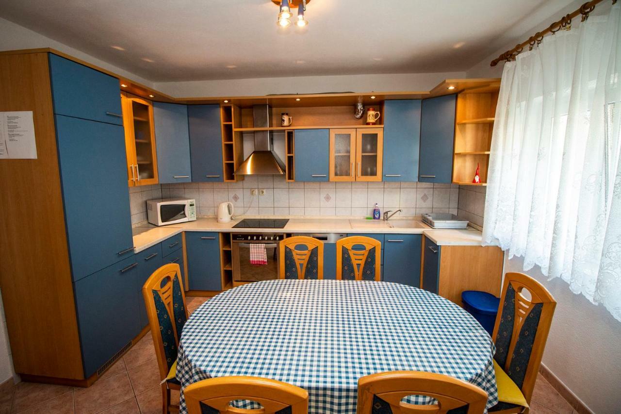 Apartmani Vrljicak オミシュ エクステリア 写真