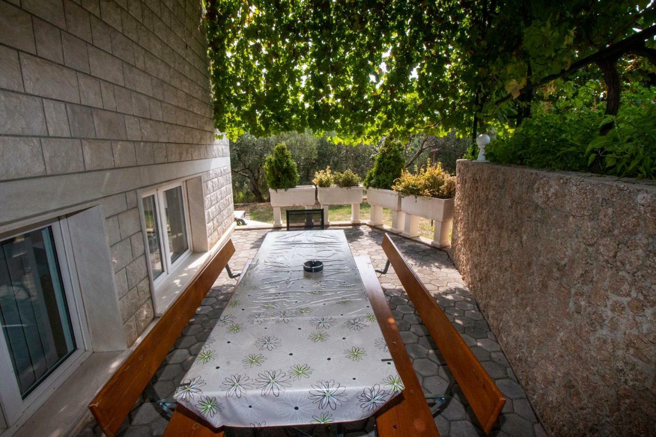 Apartmani Vrljicak オミシュ エクステリア 写真
