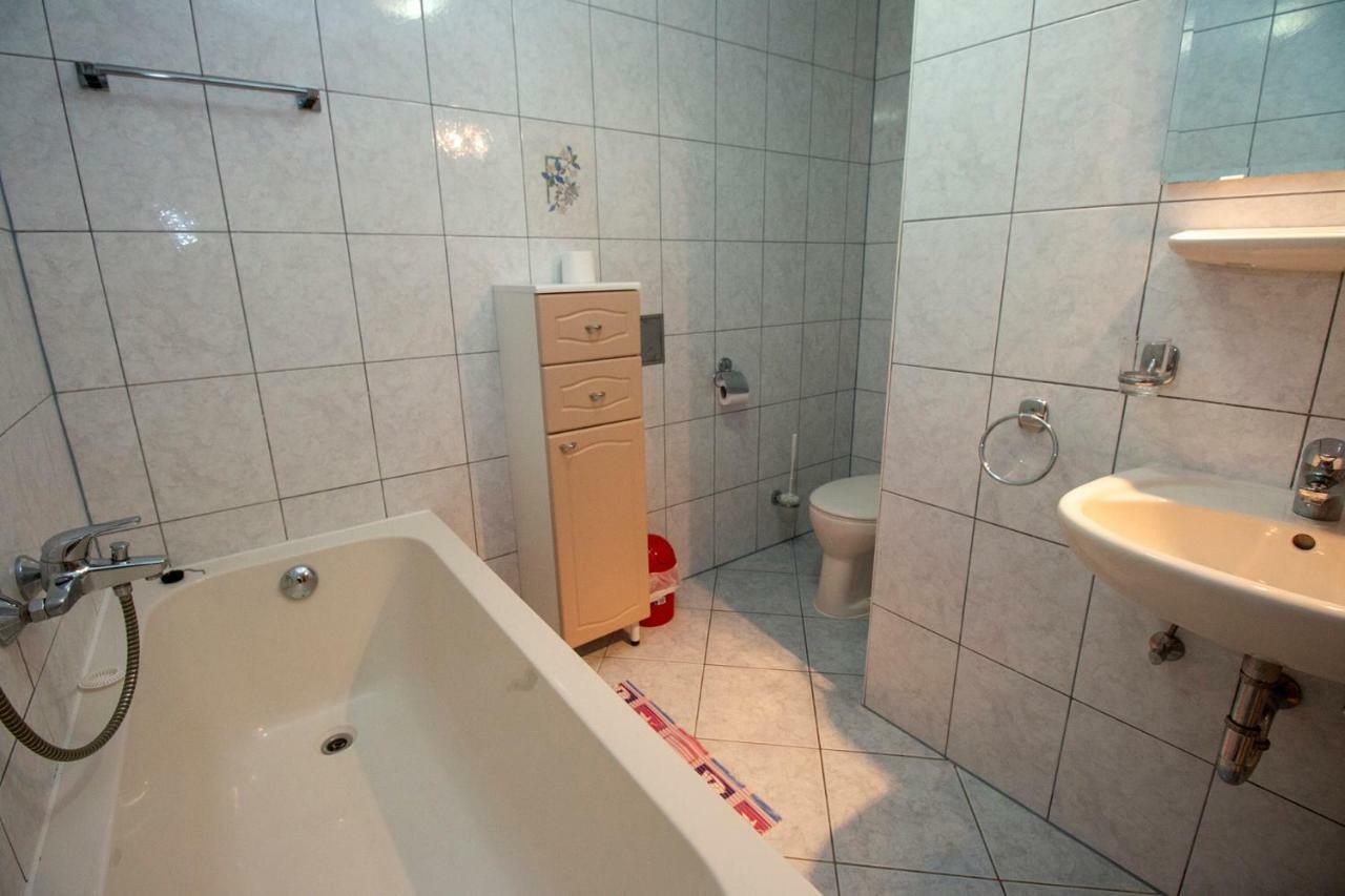 Apartmani Vrljicak オミシュ エクステリア 写真