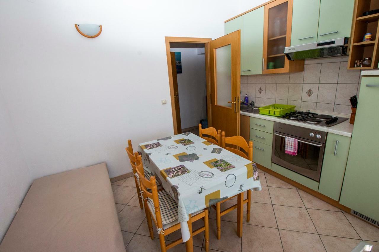 Apartmani Vrljicak オミシュ エクステリア 写真