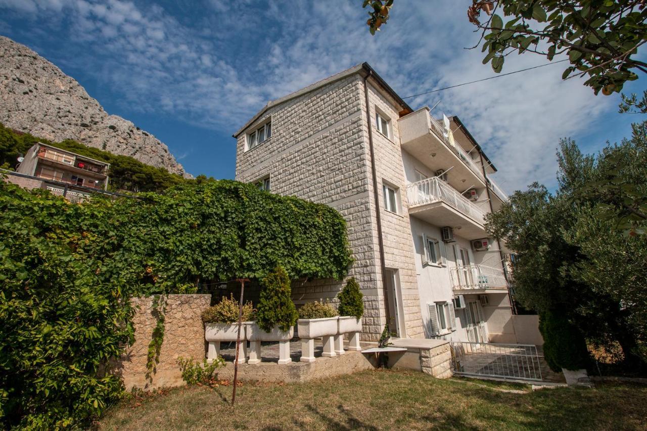 Apartmani Vrljicak オミシュ エクステリア 写真